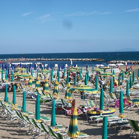 Il Girasole Formia Guesthouse Rooms 外观 照片