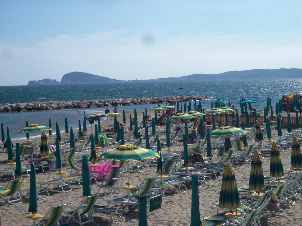 Il Girasole Formia Guesthouse Rooms 外观 照片