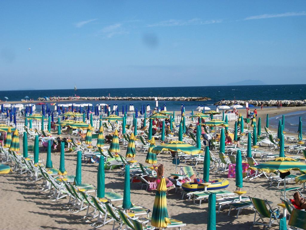 Il Girasole Formia Guesthouse Rooms 外观 照片
