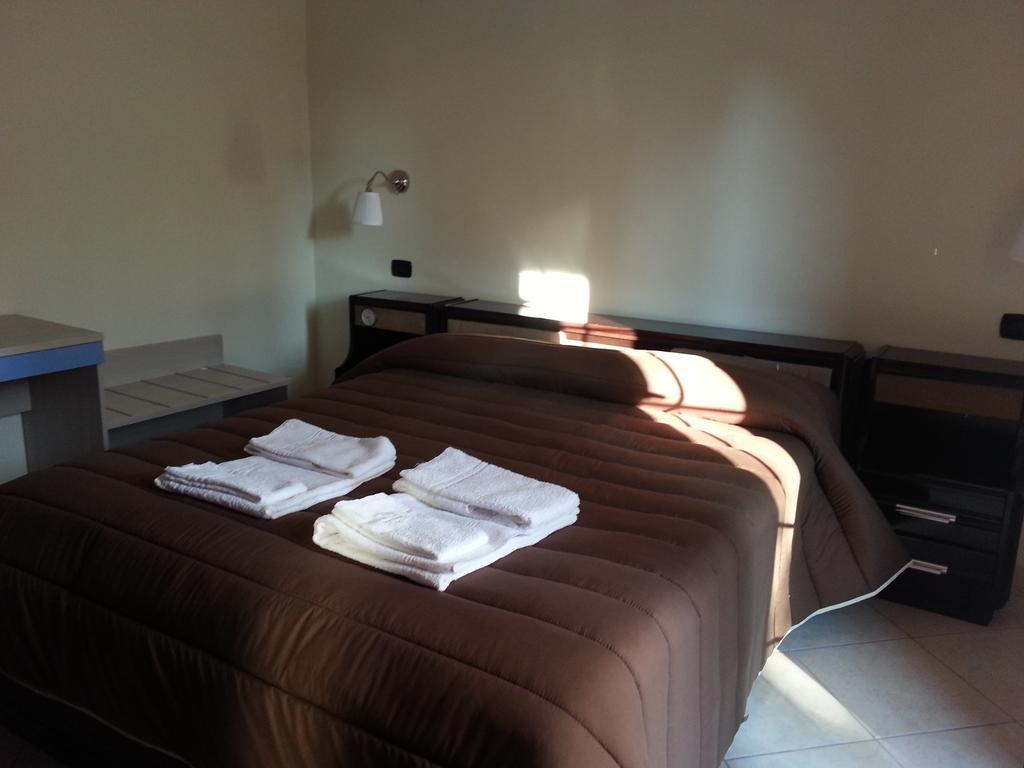 Il Girasole Formia Guesthouse Rooms 外观 照片
