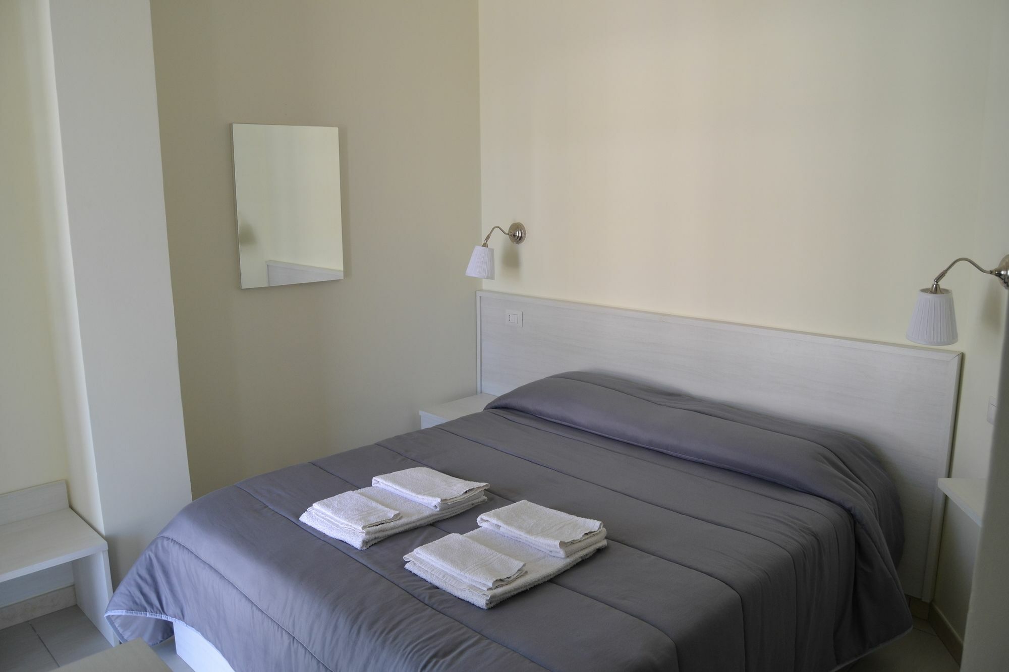 Il Girasole Formia Guesthouse Rooms 外观 照片