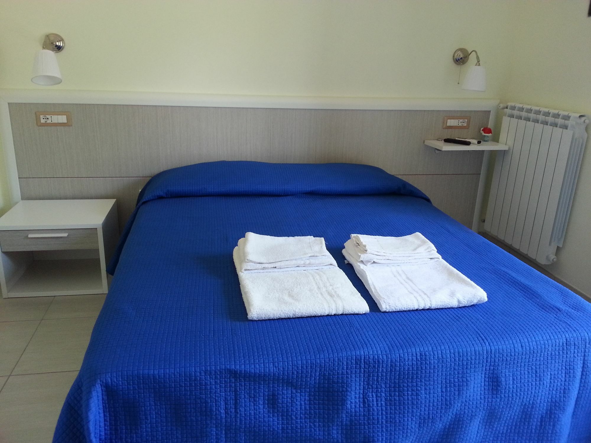 Il Girasole Formia Guesthouse Rooms 外观 照片